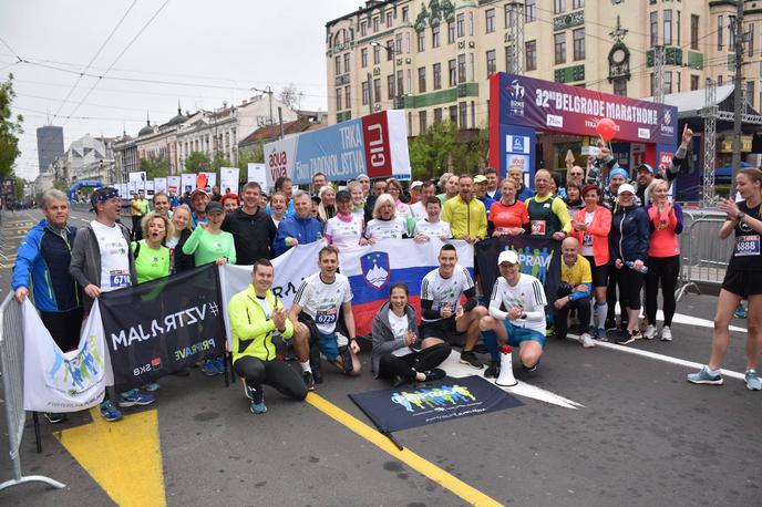 igor zonik  maraton beograd | Vse več Slovencev odhaja na maratone v tujino. Fotografija je z maratona v Beogradu, kamor je prejšnji konec tedna odpotovala večja skupina slovenskih tekačev. | Foto Igor Zonik