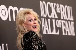 Dolly Parton in Eminema sprejeli v dvorano slavnih rock and rolla