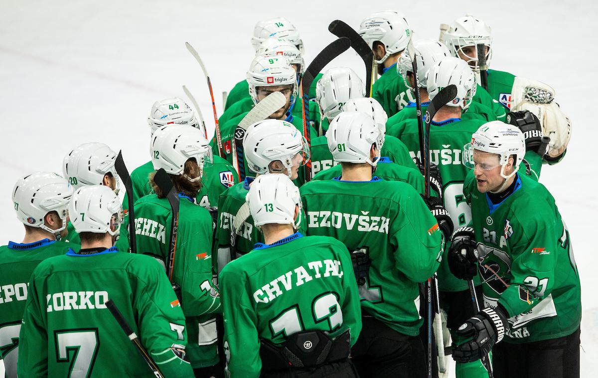 HK SŽ Olimpija, Lustenau, Alpska liga | Hokejisti HK SŽ Olimpija so polfinale z Lustenauom začeli z zanesljivo zmago. | Foto Vid Ponikvar