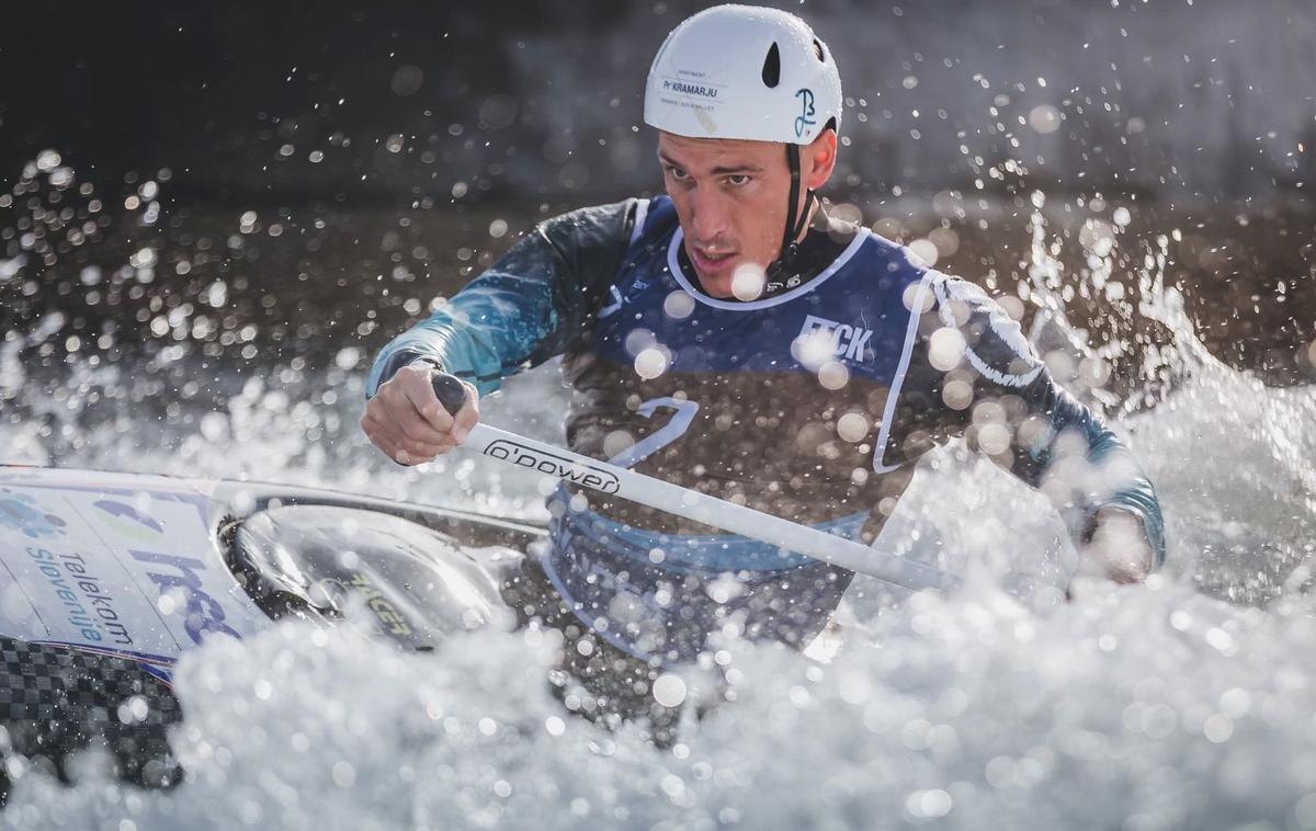 Luka Božič | Kanuist Luka Božič je zmagal na sobotoni tekmi evropskega pokala v Tacnu. | Foto Jure Lenarčič