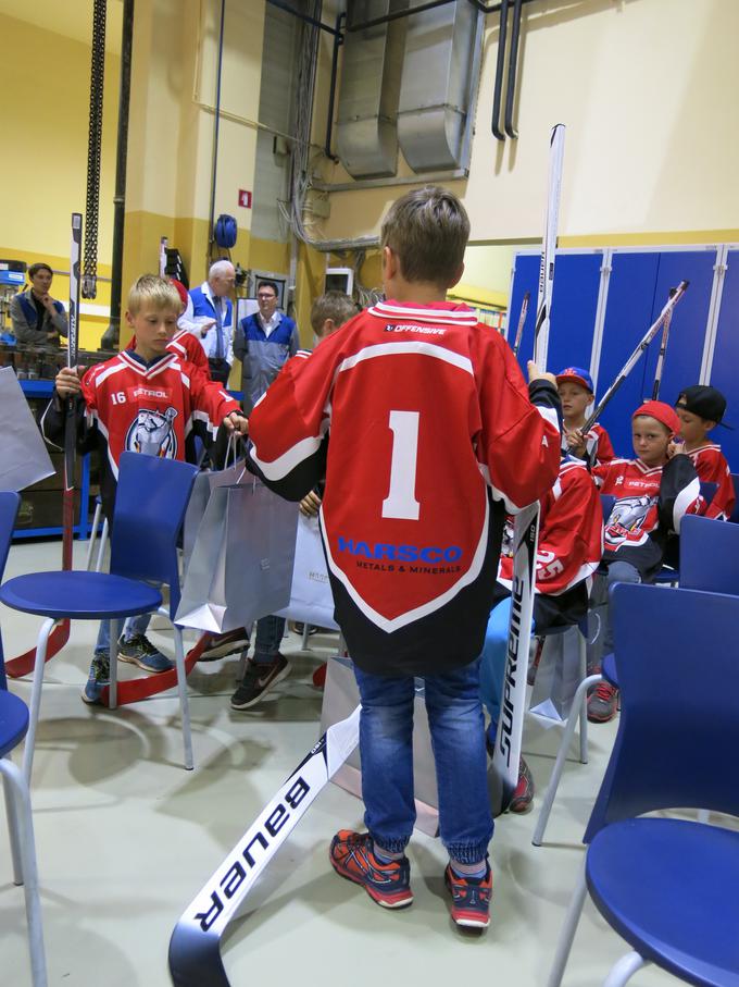 Sodelovanje s Hidrio prinaša nekaj opreme za mlade in ugodnosti ter pomoči pri zaposlovanju članskih igralcev.  | Foto: Tinkara Zupan/STA