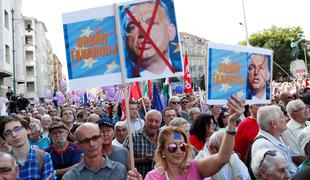 V Budimpešti protestirali proti Orbanovi Madžarski #foto