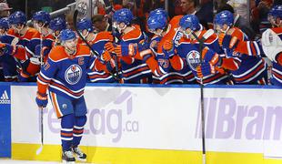 Edmonton ugnal prvake iz Las Vegasa, ki pa so spet na vrhu lige NHL #video