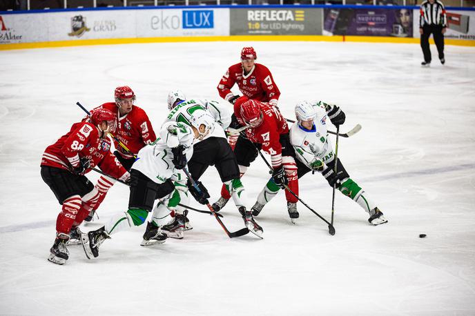 HDD Sij Acroni Jesenice - HK SŽ Olimpija | Jeseničani so na zadnji pripravljalni tekmi s 5:2 premagali Pustertal, Olimpija je izgubila pri Bregenzerwaldu. | Foto Peter Podobnik/Sportida