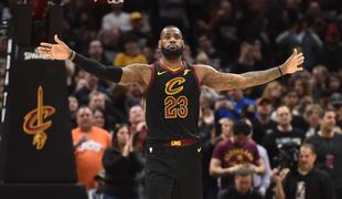 Fantastični LeBron James postavil kar tri nove rekorde lige NBA