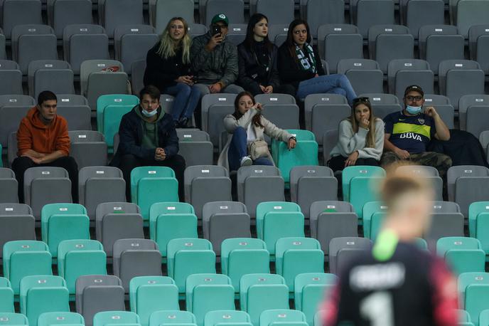 Olimpija Tabor | Navijači Olimpije so se prvič v tej sezoni odpravili v Stožice, nato pa doživeli nepričakovano razočaranje. | Foto Vid Ponikvar