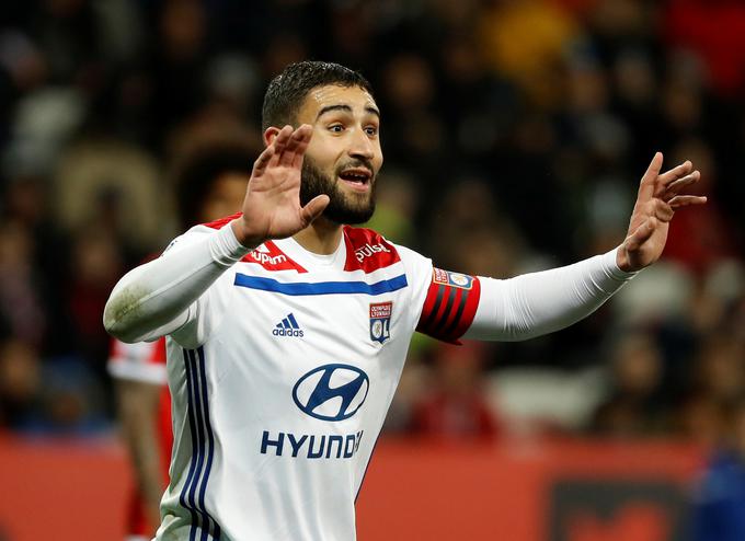 Kapetan Lyona Nabil Fekir bo prišel v poštev šele za povratno tekmo v Barceloni. | Foto: Reuters