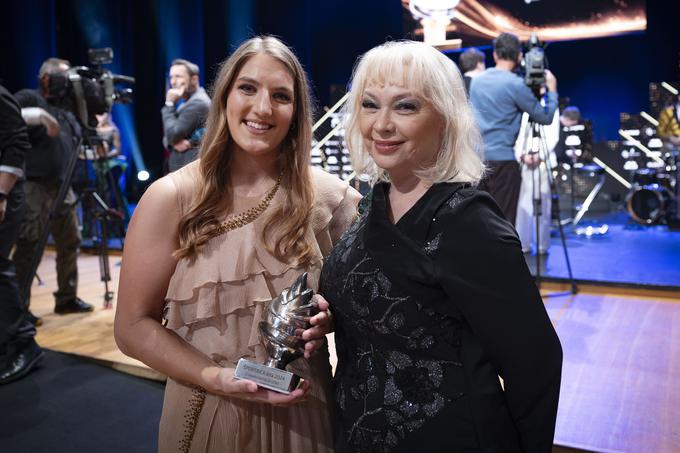 V družbi Darje Garnbret, mame Janje Garnbret, ki je bila v torek že petič razglašena za najboljšo športnico Slovenije. | Foto: Ana Kovač