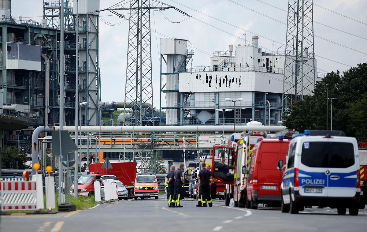 Prizorišče eksplozije v kemičnem industrijskem kompleksu v kraju Leverkusen na zahodu Nemčije. | Foto Reuters