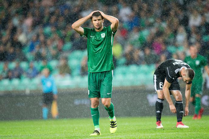 Olimpija Qarabag | Nekdanji nogometaš Olimpije Rok Kronaveter pred petimi leti po porazu s Qarabagom ni skrival razočaranja. | Foto Urban Urbanc/Sportida