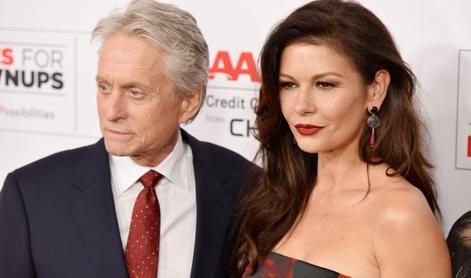 Catherine Zeta-Jones o obtožbah, ki njenega moža bremenijo spolnega nadlegovanja