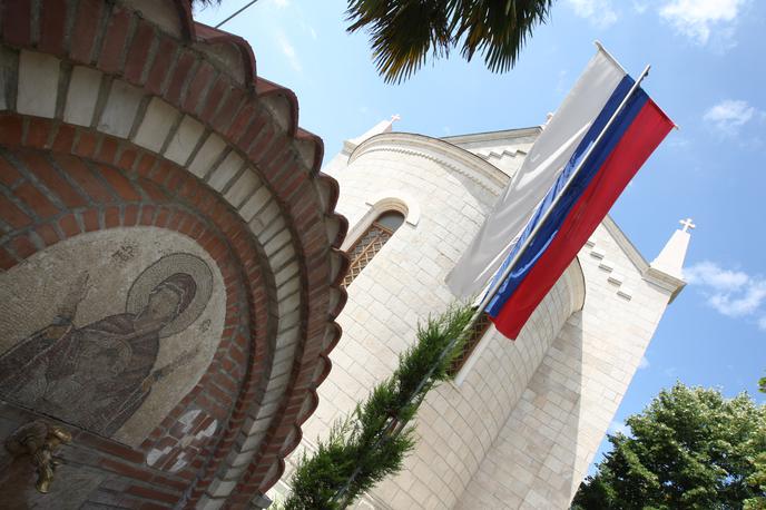 Republika srbska BiH | Državne oblasti plačilo odškodnine zdaj po navedbah odvetnikov Viadukta prelagajo na vlado Republike Srbske, s katero so podpisali sporazum o poravnavi tega dolga.  | Foto Bojan Puhek