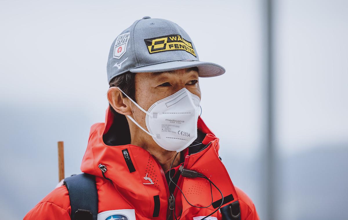 Hideharu Miyahira | Hideharu Miyahira ni več trener japonske skakalne reprezentance, ki jo je uspešno vodil med letoma 2018 in 2022. | Foto Sportida