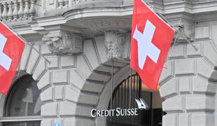 Komitenti z računov Credit Suisse dvignili več kot 62 milijard evrov