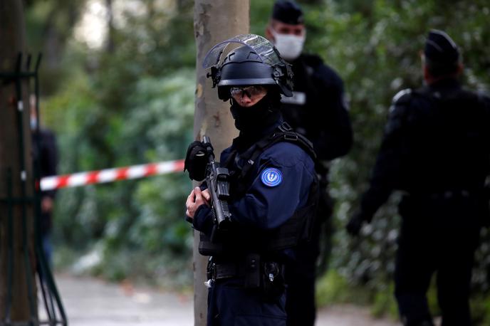 francoska policija pariz francija | Foto Reuters