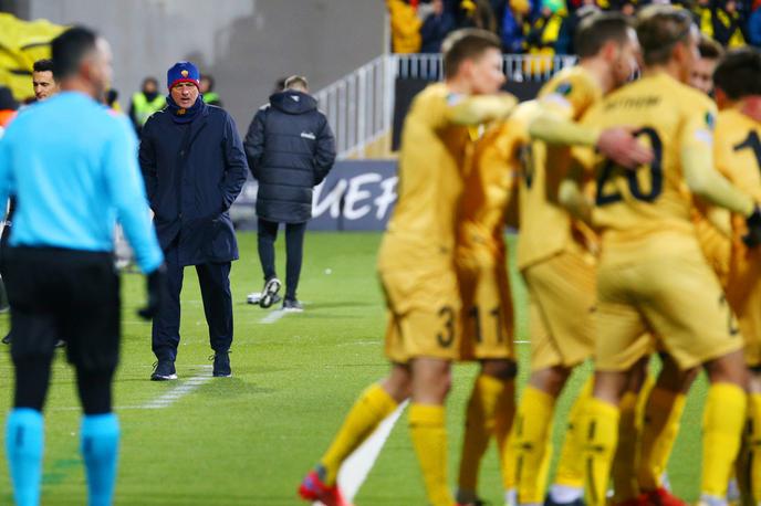 Bodo Glimt Roma | Trener Rome Jose Mourinho je lahko na Norveškem samo nemočno opazoval strelski festival in proslavljanje norveških prvakov. | Foto Reuters