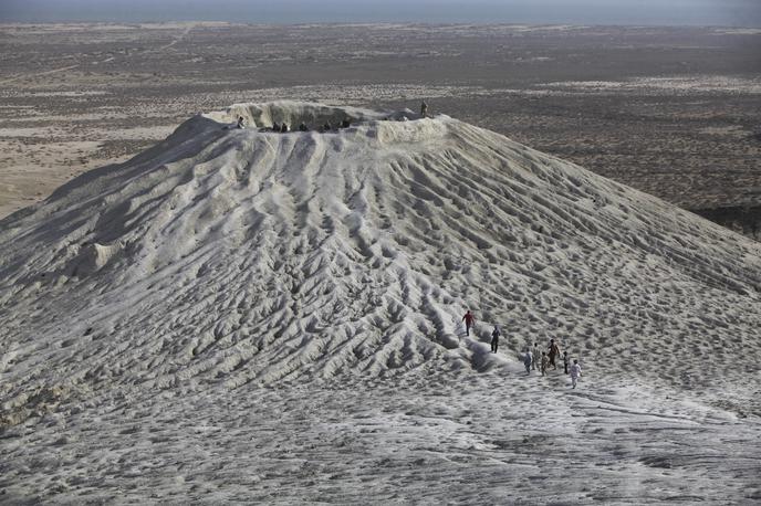 blatni vulkan | V vulkanskem blatu je od 20 do 50 različnih mineralov. | Foto Reuters