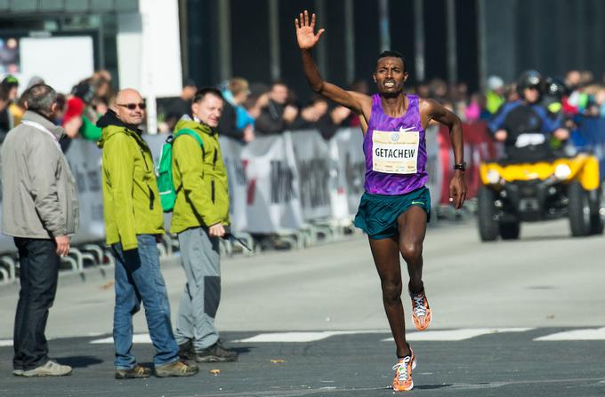 Rekord ljubljanskega maratona iz leta 2015 drži Limenih Getachew, ki je ciljno črto prečkal s časom 2:08:19.  | Foto: Vid Ponikvar