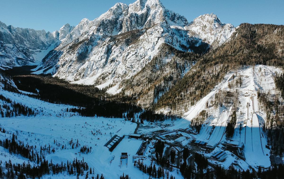 Planica 2023 | Organizatorji in tekmovalci si pred svetovnim prvenstvom lahko nekoliko oddahnejo, saj jim bo šlo vreme v prihodnjih dneh na roko. | Foto Benjamin Črv/Sportida