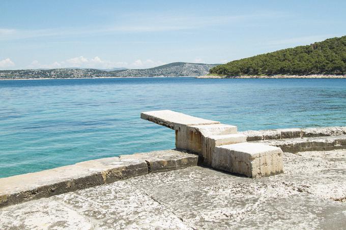 Zapuščeni otok v šibeniškem arhipelagu so v upravljanje vzela tri podjetja, med njimi tudi slovensko. | Foto: 