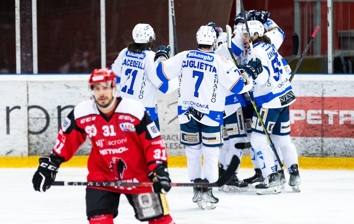 HDD Sij Acroni Jesenice : Cortina, finale, Alpska liga, Eric Pance | Jeseničani so na gostovanju v Italiji morali priznati poraz. | Foto Matic Klanšek Velej/Sportida