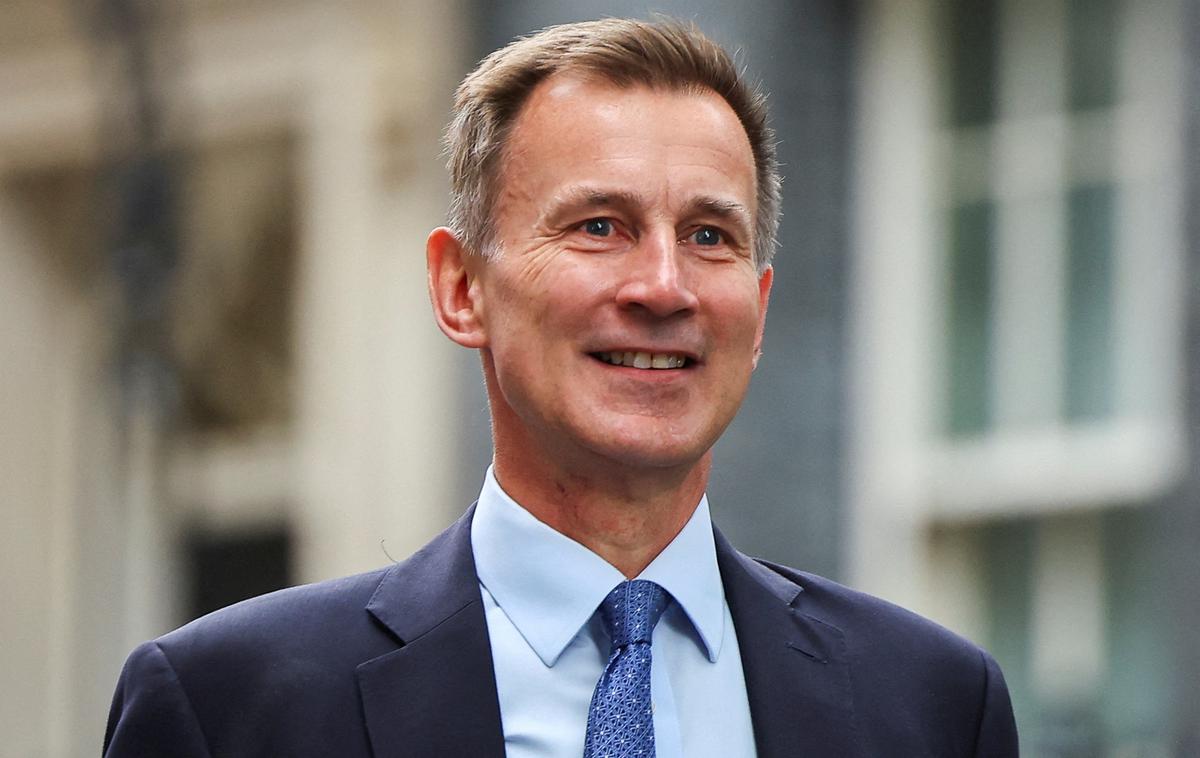 Jeremy Hunt | "Brez zadržkov se opravičujem družinam. To je bila najhujša tragedija, ki se je tej državi zgodila med epidemijo covid-19," je dejal Jeremy Hunt. | Foto Reuters