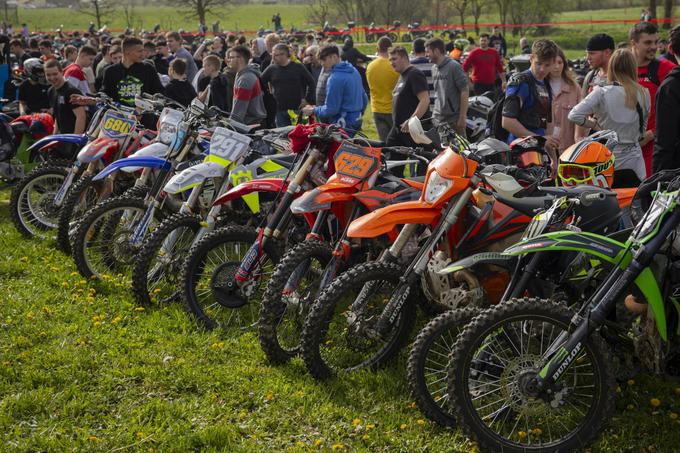 Z dogodkom želijo na začetku motoristične sezone opozoriti tudi na prometno varnost. | Foto: STA