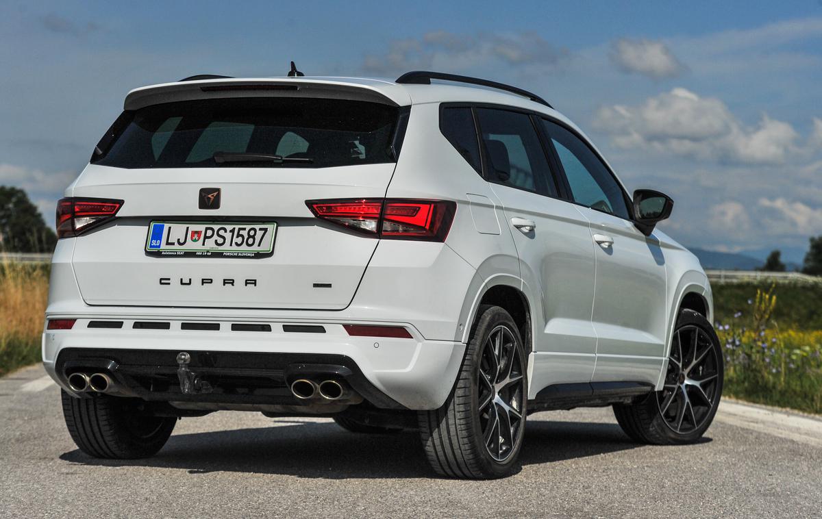 Cupra ateca | Seat z znamko Cupra začenja ambiciozno pot, a prvi serijski avtomobil je le preoblečena športna seat ateca. | Foto Gašper Pirman