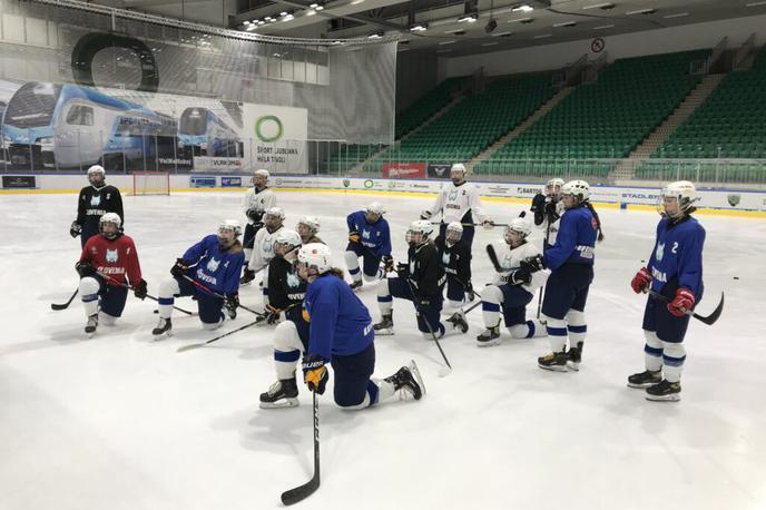 risinje | Slovenke bodo svetovno prvenstvo tretjega razreda v Katovicah odprle v petek proti Italiji. | Foto Hokejska zveza Slovenije