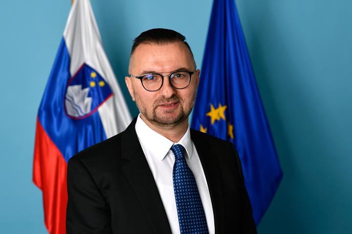 Janez Stušek | Nekdanji direktor Sove Janez Stušek noče napovedovati, ali bosta priprta ruska vohuna zaprta v Sloveniji ali ju bodo slovenske oblasti izročile Rusiji. | Foto SOVA