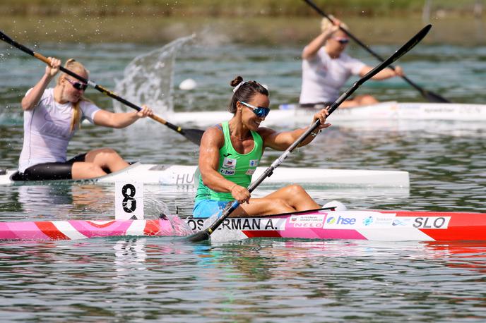 Anja Osterman | Anja Osterman se je na EP v predtekmovanju izkazala tudi na 200-metrski razdalji. | Foto Nina Jelenc