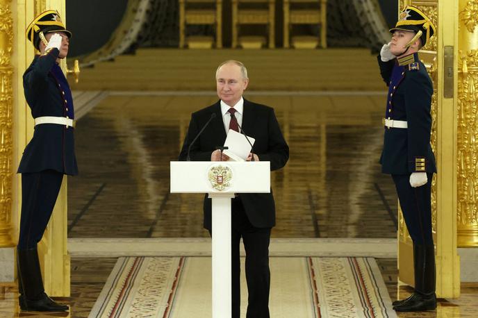 Vladimir Putin, sprejem diplomatov | Dolgoletna diplomatka Darja Bavdaž Kuret je bila letos poleti imenovana za novo veleposlanico Slovenije v Rusiji, kjer je nasledila Branka Rakovca. | Foto Reuters