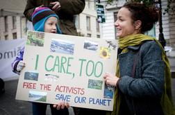 Foto: Greenpeace v Ljubljani izrazil podporo priprtim aktivistom v Rusiji