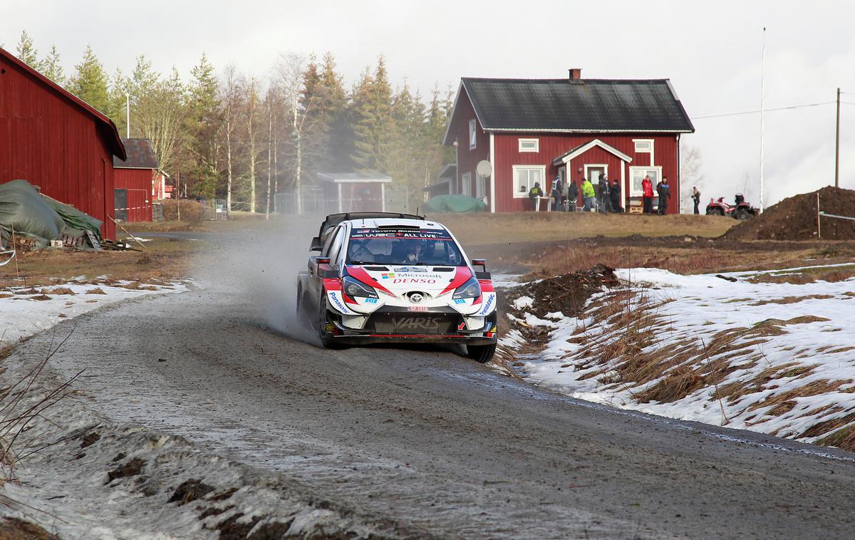 Elfyn Evans | Elfyn Evans ostaja v vodstvu. | Foto Reuters