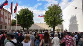 Odkritje spomenika vsem žrtvam vojn in z vojnami povezanim žrtvam