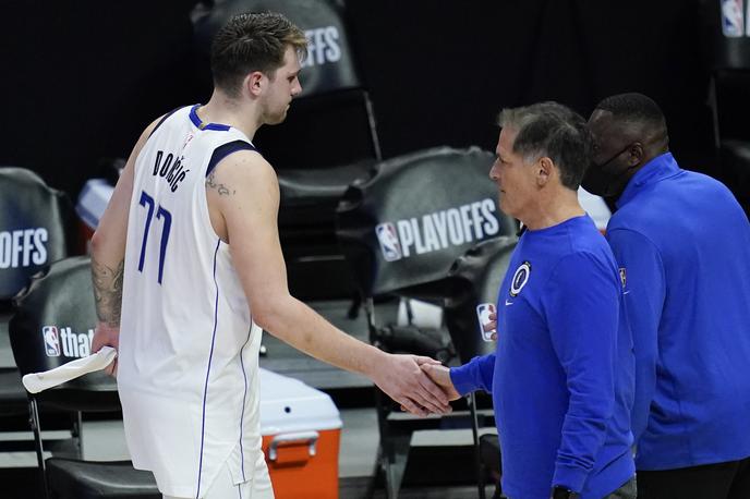 Mark Cuban Luka Dončić | Luka Dončić in Mark Cuban nista zadovoljna s predstavami na zadnjih treh tekmah, na katerih so Dallas Mavericks izgubili. | Foto Guliverimage