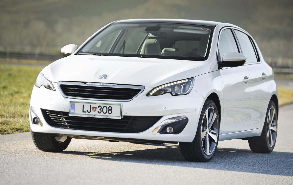 Peugeot 308 1,2 e-THP stop/start allure | Foto Ciril Komotar