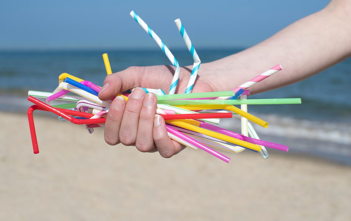 Plastika | Utapljamo se v plastiki, ki je je iz dneva v dan več na trgovskih policah. | Foto Getty Images