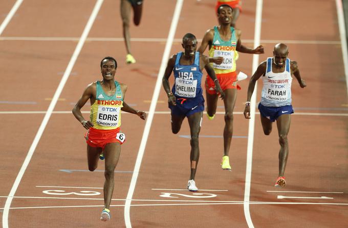 Muktar Edris je prvi, ki je uspel zlomiti Farah na velikih tekmovanjih po letu 2011, ko ga je v Daeguju v teku na 10.000 metrov prehitel njegov rojak Ibrahim Jeilan. | Foto: Reuters