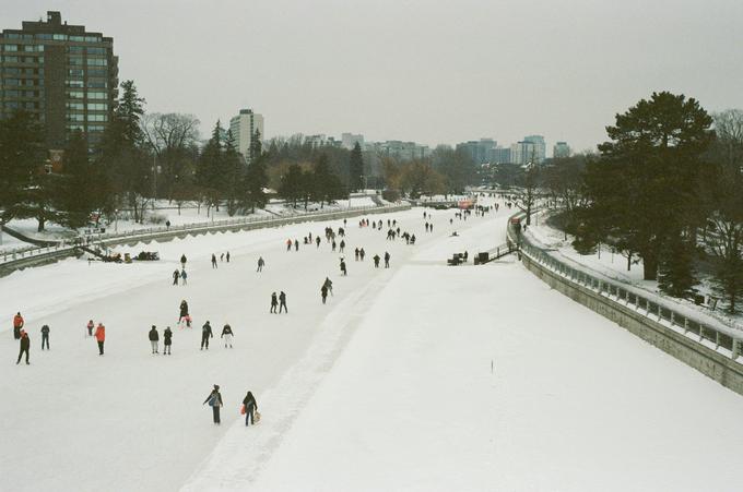 Veliko naravno drsališče na kanalu skozi Ottawo | Foto: Unsplash