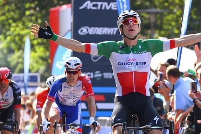 Elia Viviani Vuelta | Italijanski kolesar Elia Viviani je bil najboljši na enodnevni dirki. | Foto zajem zaslona