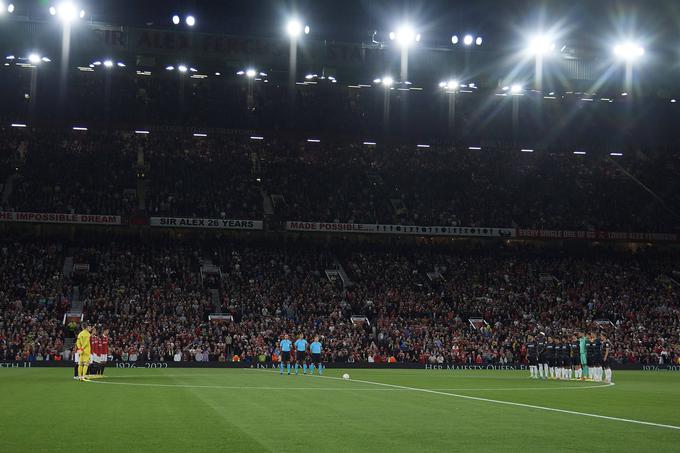 Pred tekmo v Manchestru so se z minuto molka poklonili spominu na umrlo britansko kraljico. | Foto: Guliverimage/Vladimir Fedorenko