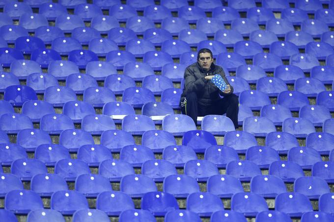 Za ogled dvobojev Dinama v ligi prvakov v hrvaški prestolnici zaradi dolgoletnih sporov med navijači in vodstvom kluba ni bilo veliko zanimanja. | Foto: Reuters