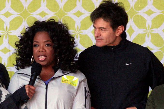 Mehmet Oz je zaslovel s pomočjo kraljice pogovornih oddaj Oprah Winfrey. Večkrat ga je povabila kot strokovnega gosta. | Foto: Guliverimage/Vladimir Fedorenko