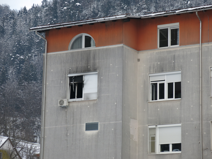 požar Jesenice, bolnišnica | Foto: STA ,