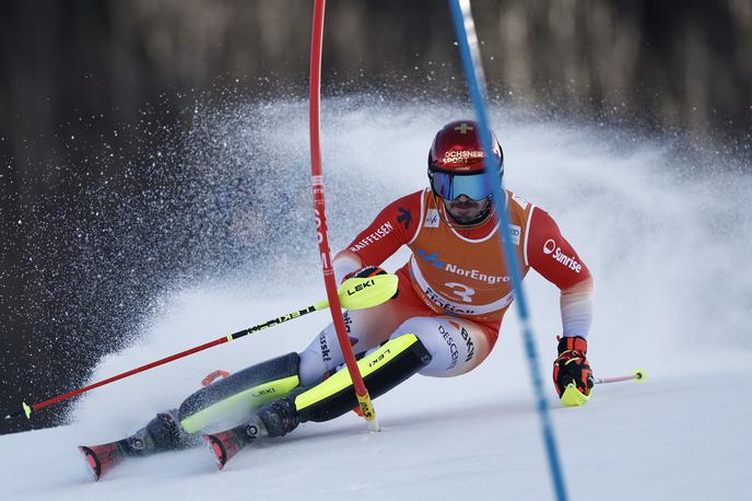 Loic Meillard Hafjell 2025 | Švicar Loic Meillard, zmagovalec sobotnega veleslaloma, je bil uspešen tudi v prvi vožnji slaloma.  | Foto Guliverimage