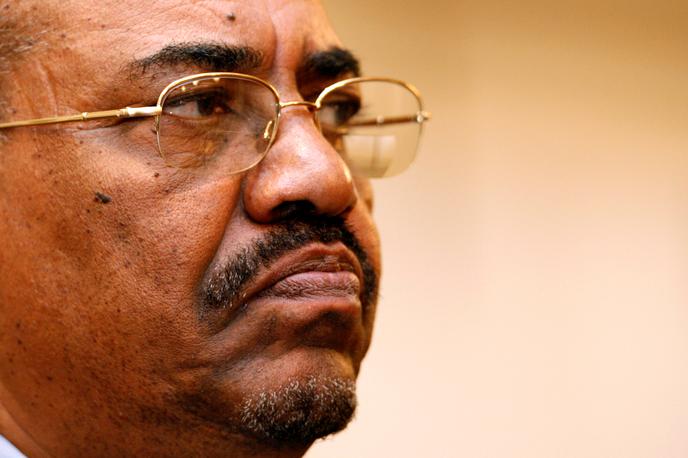 Omar Hassan al-Bashir Omar al Bašir Sudan predsednik | Po vojaški odstavitvi so 75-letnega Al Baširja premestili v zapor v sudanski prestolnici. | Foto Reuters