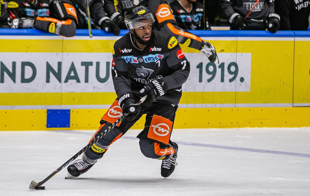 Jordan Subban | Jordan Subban se je pretekli teden naposlušal živalskih zvokov in rasističnih žaljivk. | Foto Sportida