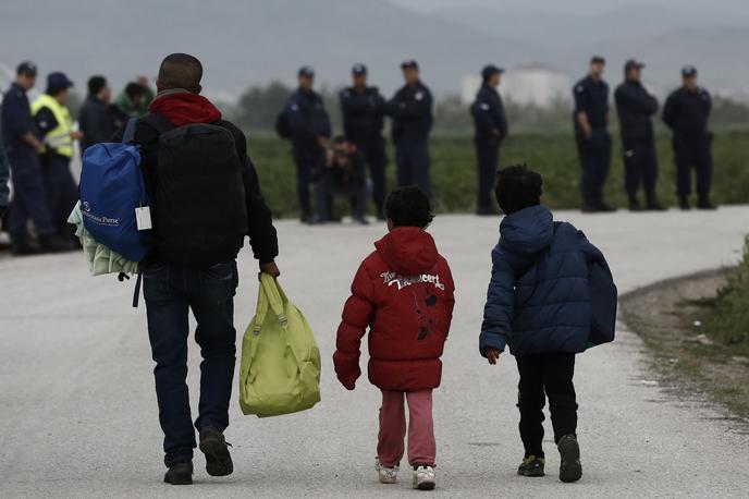 Migranti v Grčiji | Severnomakedonska vlada je zaradi pritiska nezakonitih prebežnikov v nekaterih delih države razglasila izredne razmere. | Foto Reuters