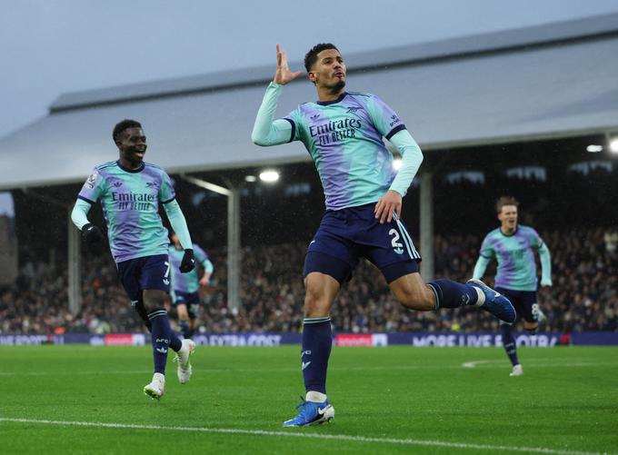 William Saliba je popeljal Arsenal do izenačenja na gostovanju pri Fulhamu. | Foto: Reuters